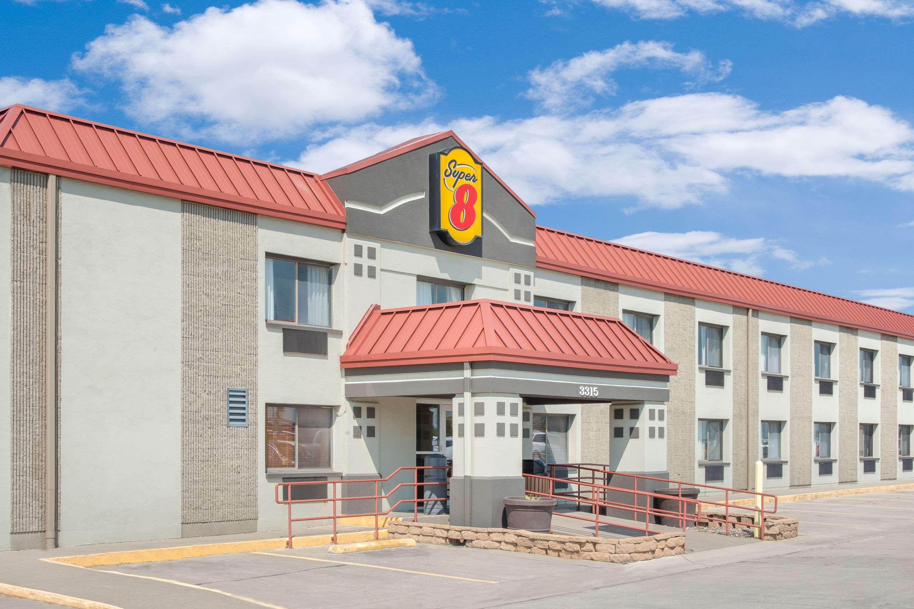 ซูเปอร์ 8 บาย วินด์แฮม มาร์แชลล์ทาวน์ Motel Marshalltown ภายนอก รูปภาพ